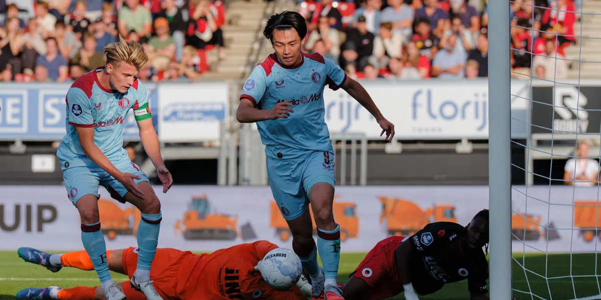 VI: Ueda wil Feyenoord niet verlaten en zet streep door 'buitenlandse' transfer