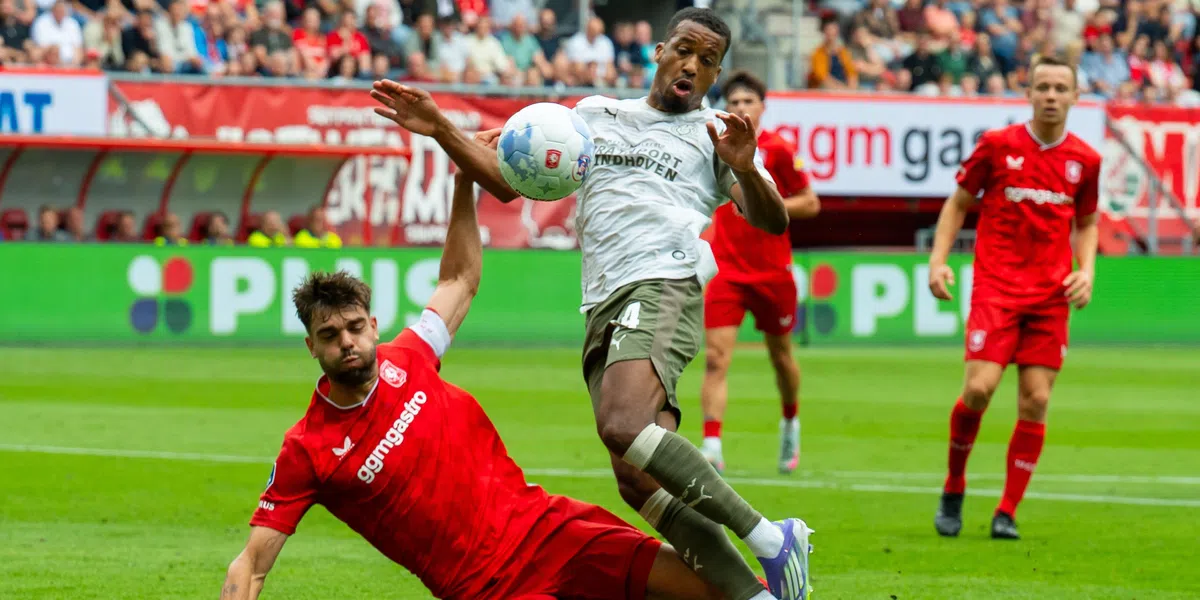 Vink geeft signaal af na pijnlijk PSV-moment: 'Enkel, knieën: alles kan kapotgaan'