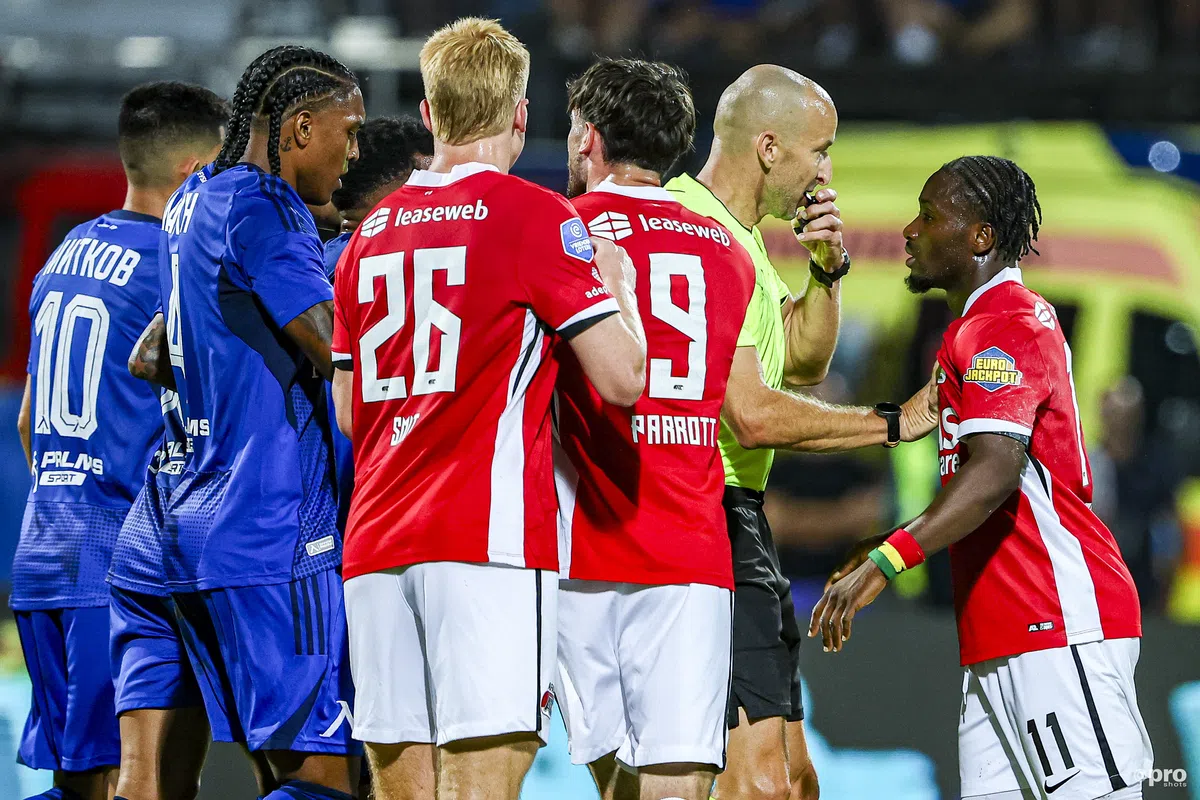 LIVE: AZ verdubbelt de score dankzij goudhaantje Parrott