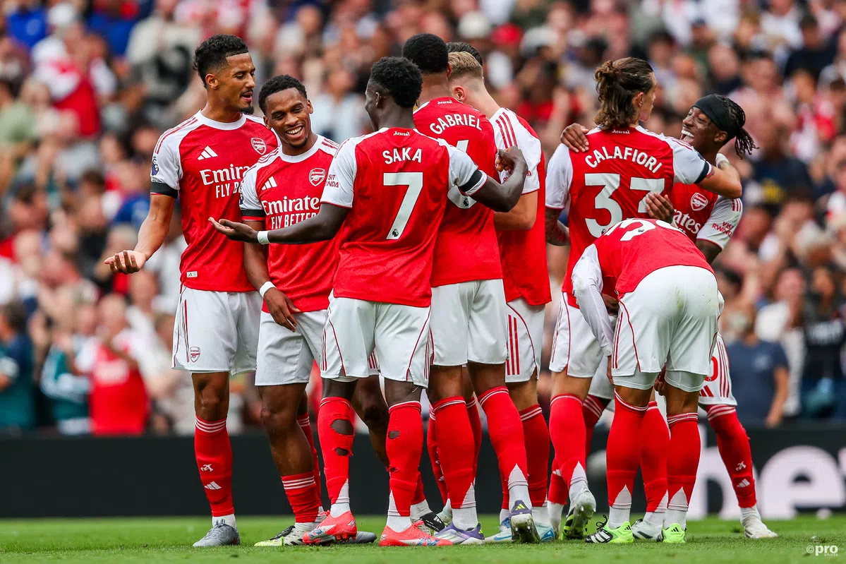 Arsenal-fans lyrisch over Timber: 'Hij is de beste rechtsback in de wereld'