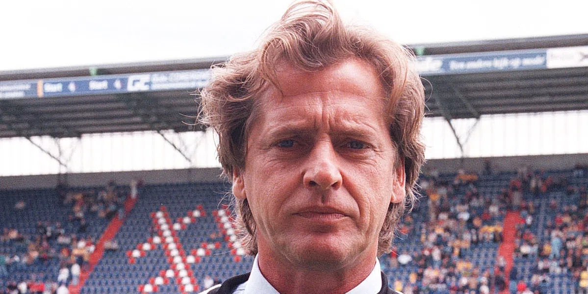 Bizar verhaal: voormalig Eredivisie-coach leeft als kluizenaar en is onvindbaar