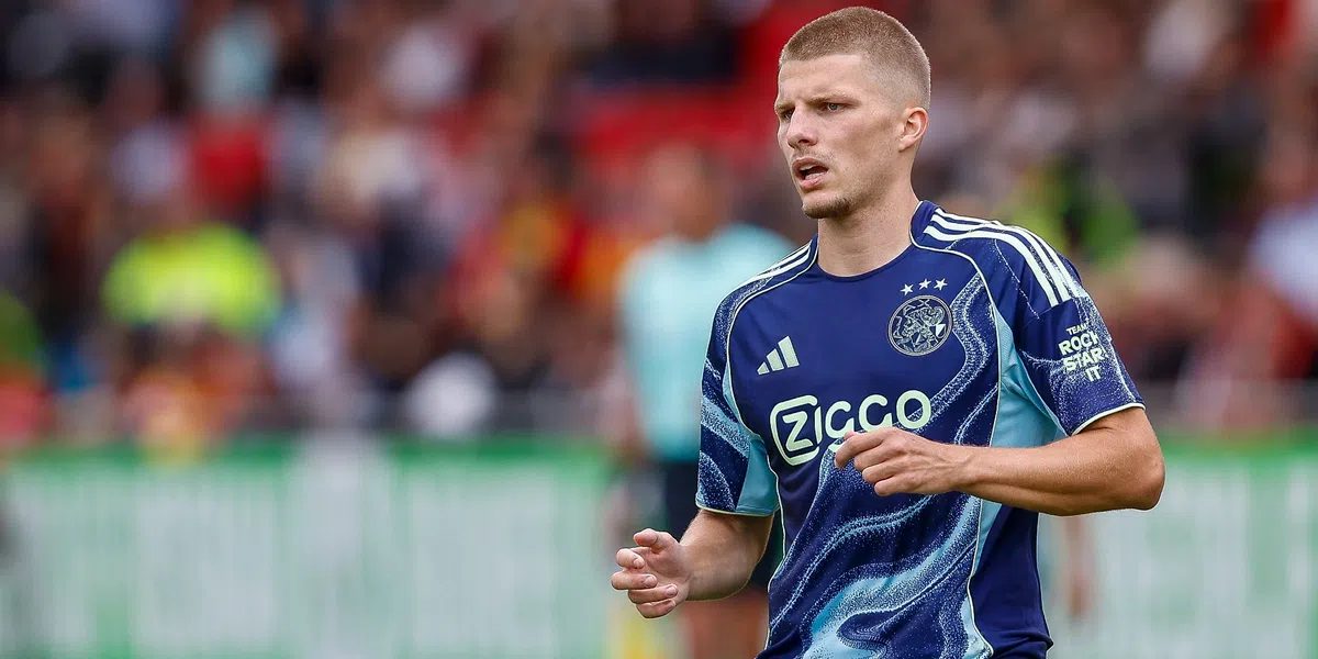 De Telegraaf spreekt Frans nieuws tegen: 'Bij Ajax nog geen bod van 6 miljoen'
