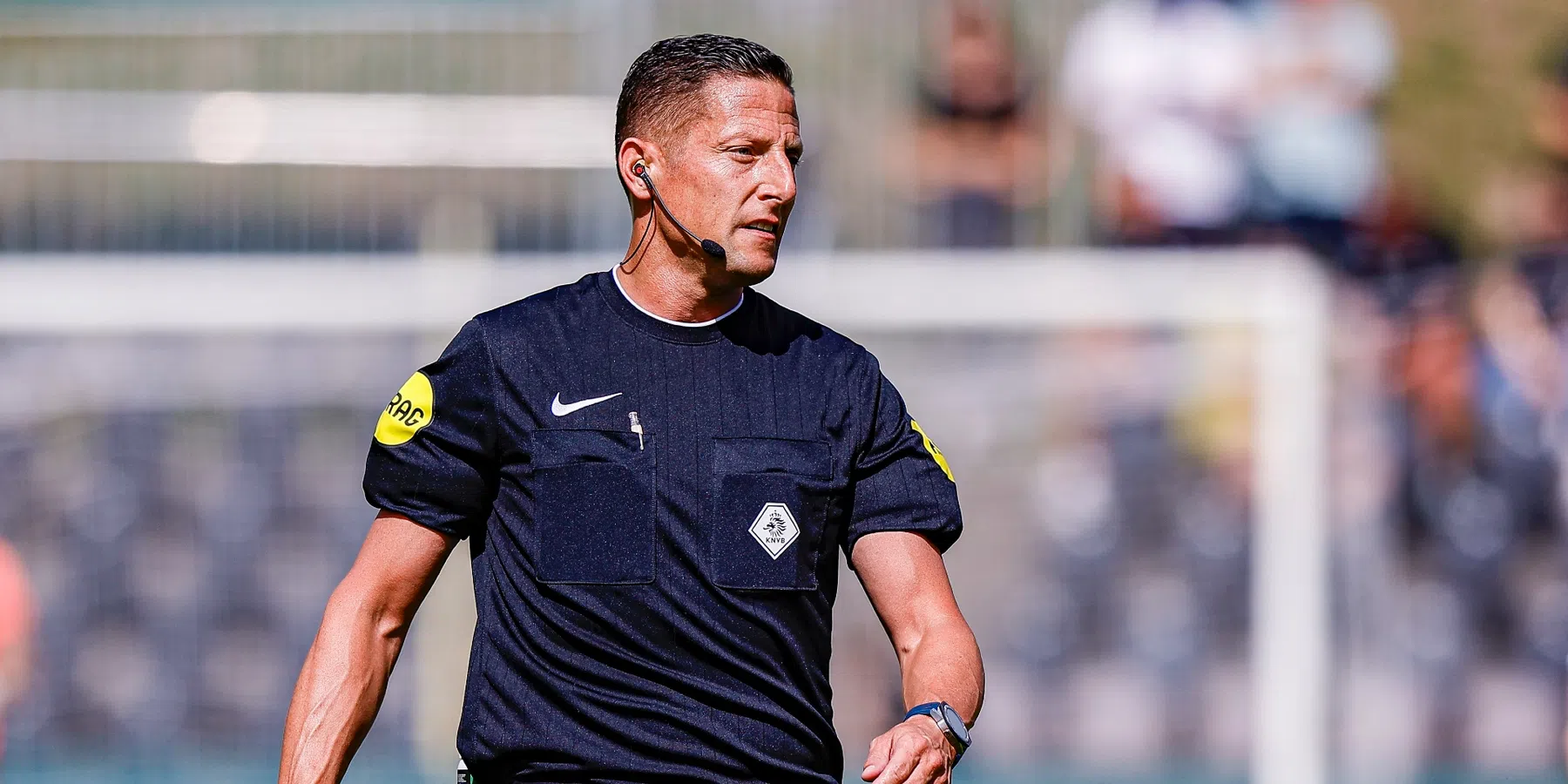 Ontsteltenis over beslissing Manschot tijdens NAC-AZ