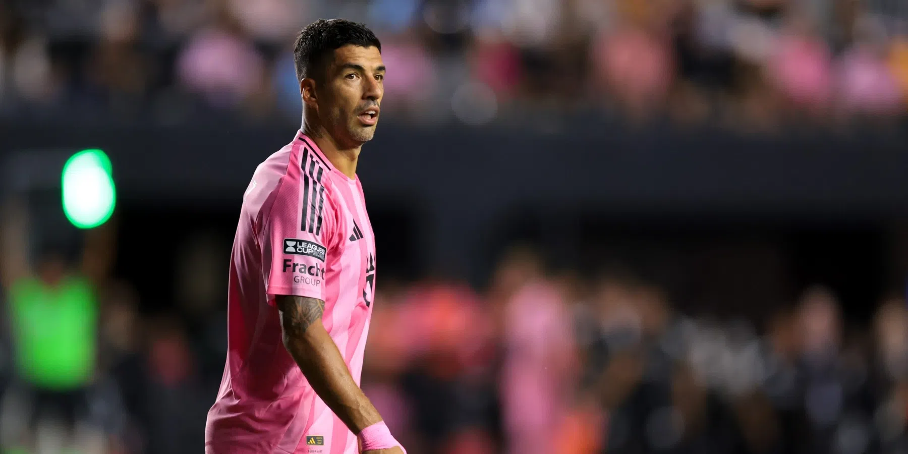 Luis Suárez krijgt zware schorsing na spuugincident