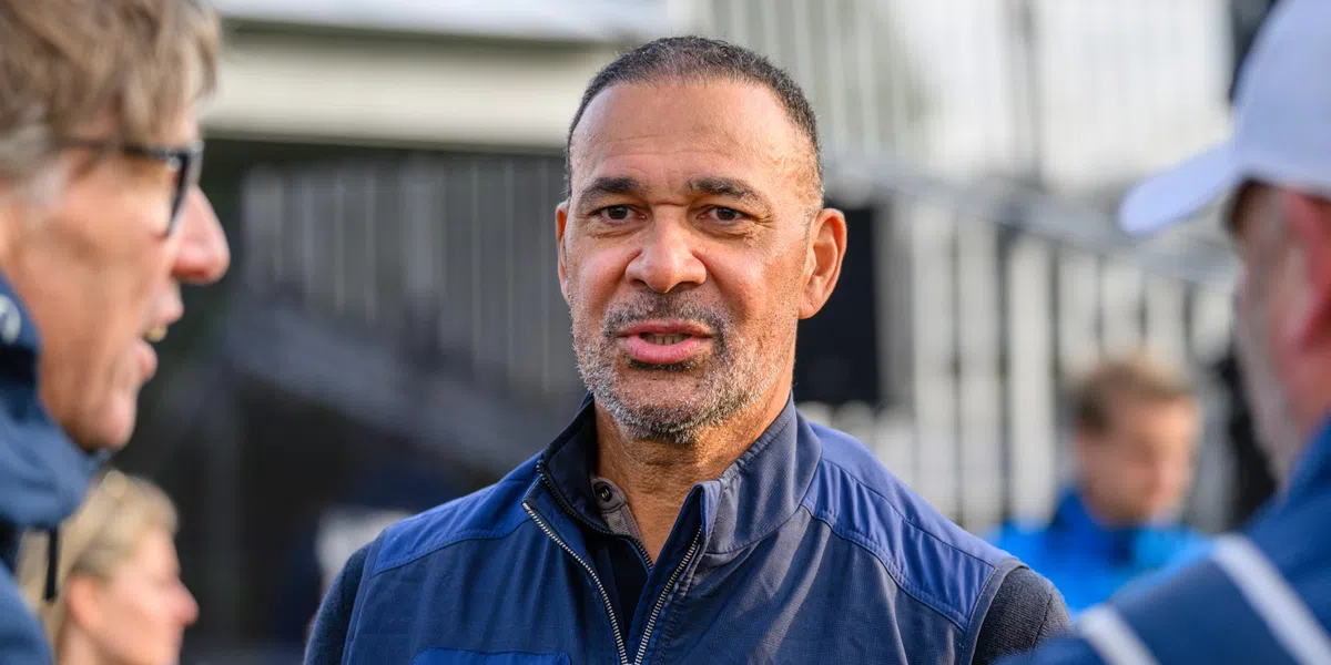 Gullit kijkt met grote verbazing naar FC Volendam - Ajax: 'Echt een goede speler'