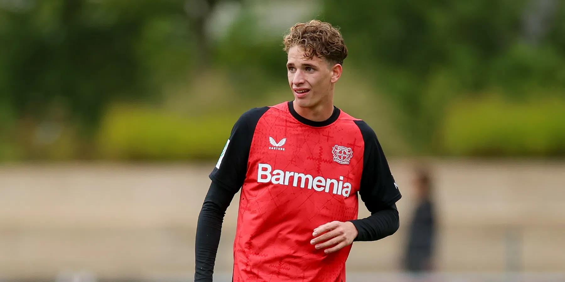 AZ huurt Natali van Leverkusen