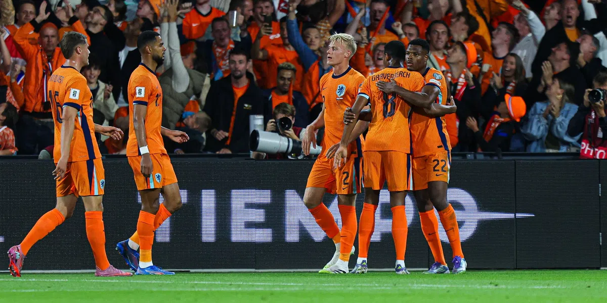 LIVE: Oranje gaat met 1-0 voorsprong op Polen de rust in