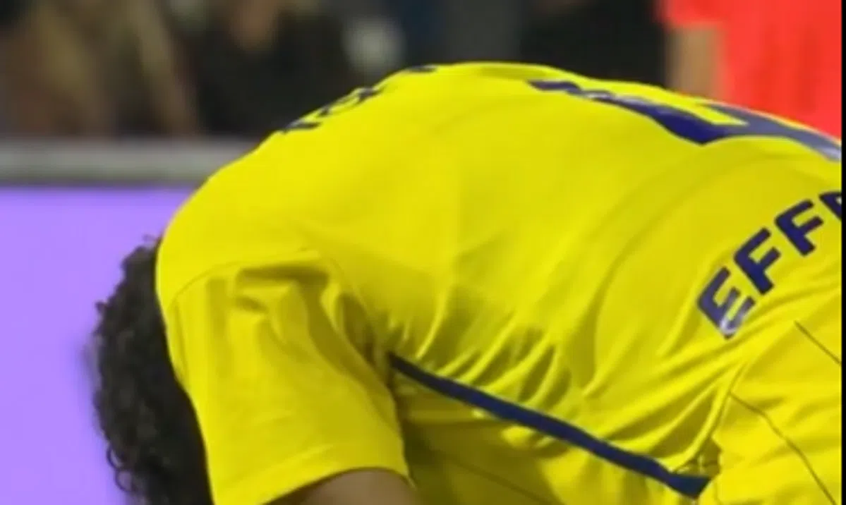 Cambuur-stopper (18) gruwelijk in de fout: kolderieke eigen goal tegen Willem II