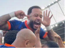 Thumbnail for article: Een flinke ontlading: Memphis Depay door het dolle heen na recordgoal Oranje