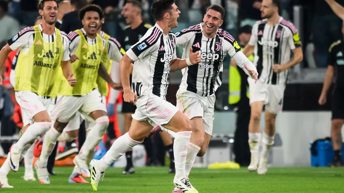 Ongelooflijk: 19-jarige bezorgt Juve winst in Derby d'Italia met heerlijke uithaal