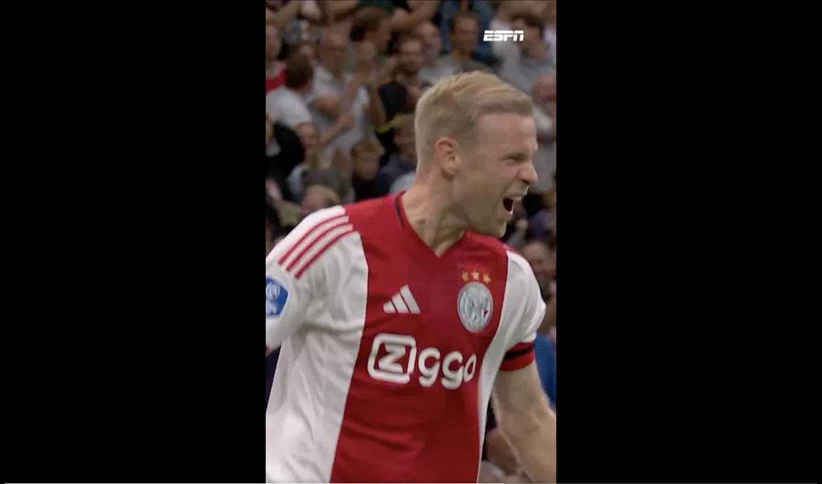 De beelden: Klaassen doet bijnaam eer aan en maakt fraaie openingstreffer Ajax