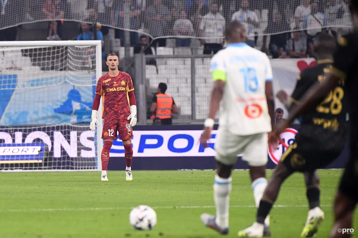 De Lange beleeft rustig Ligue 1-debuut: 'Eén schot dat je bij de pupillen ziet'