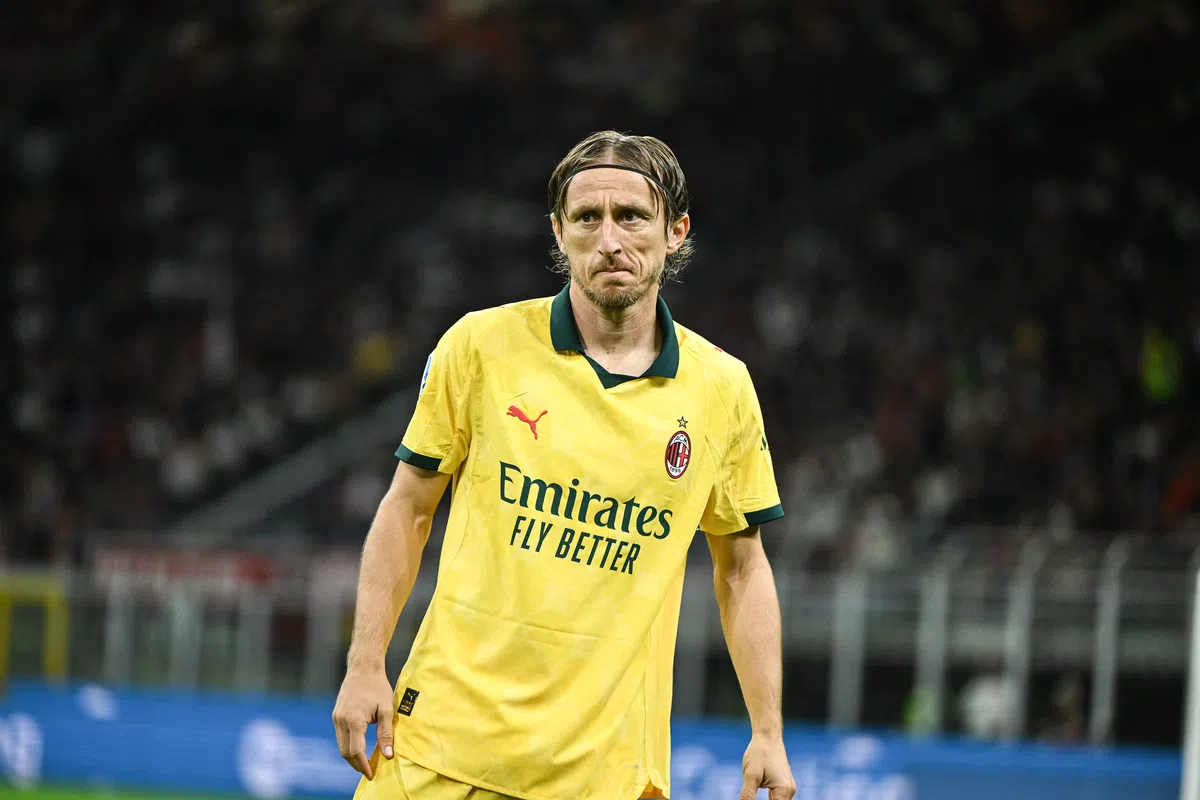 Modric maakt eerste goal en bezorgt Milan tweede competitiezege op rij