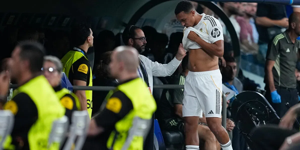 Real Madrid moet Alexander-Arnold lange tijd missen door nare blessure