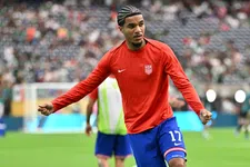 Thumbnail for article: Ex-PSV'er afgebrand door eigen fans na slecht duel: 'Verkoop hem!' 