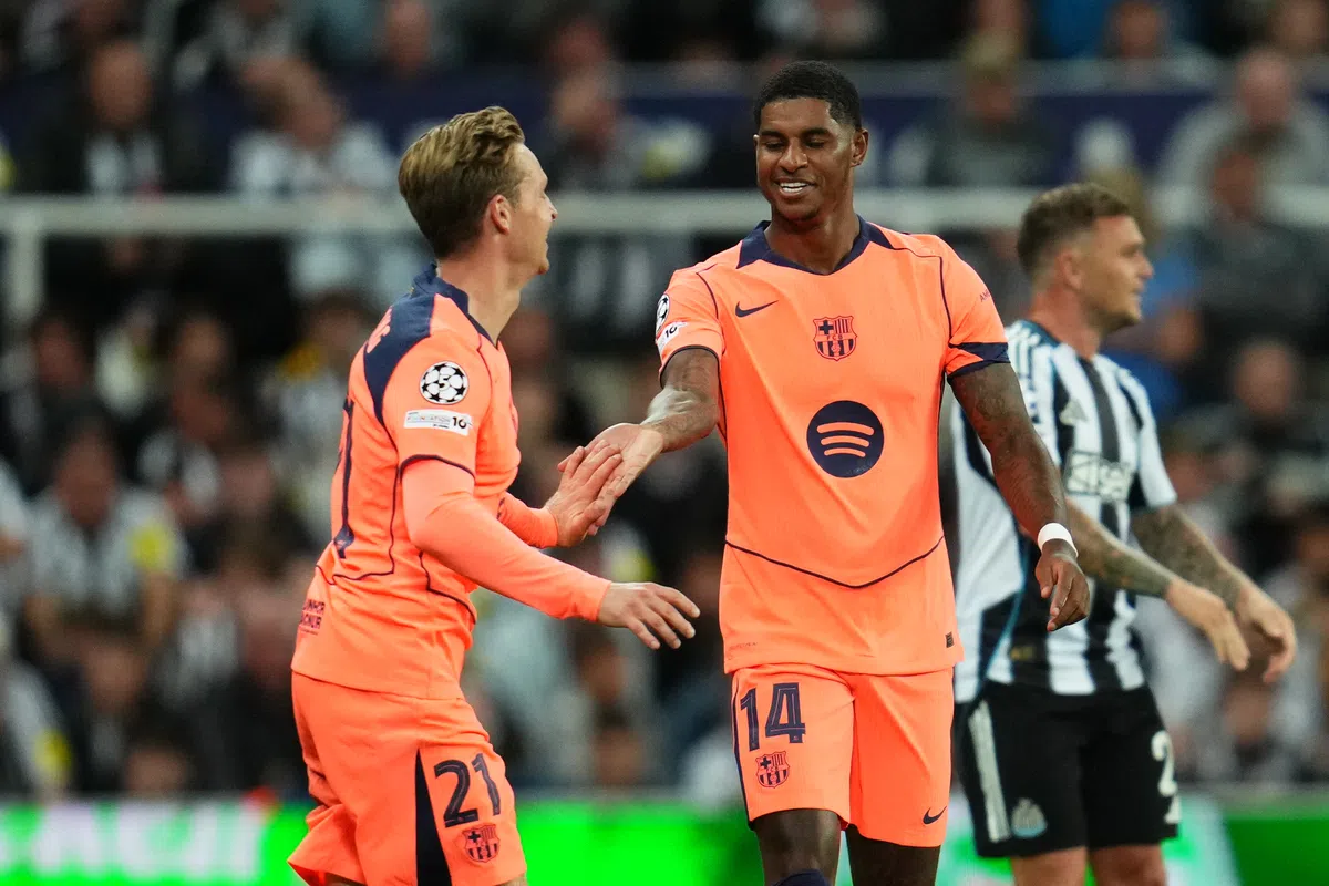 Ontketende Rashford helpt Barça met eerste goals voorbij Newcastle United