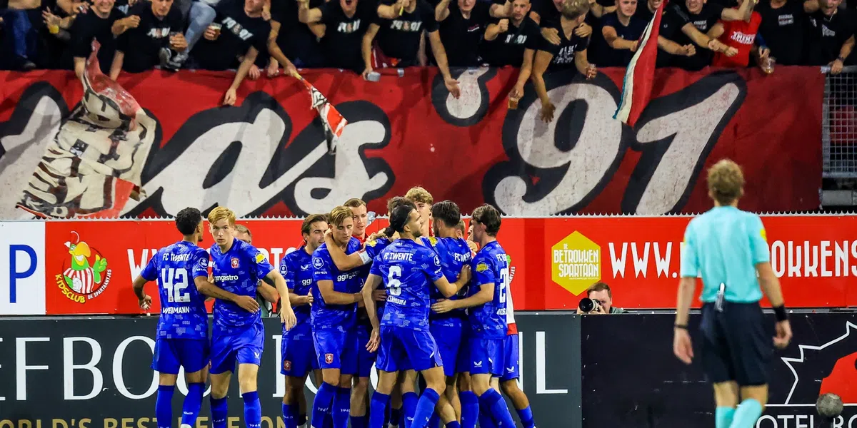 FC Twente bezorgt Van den Brom direct overwinning dankzij schitterende doelpunten