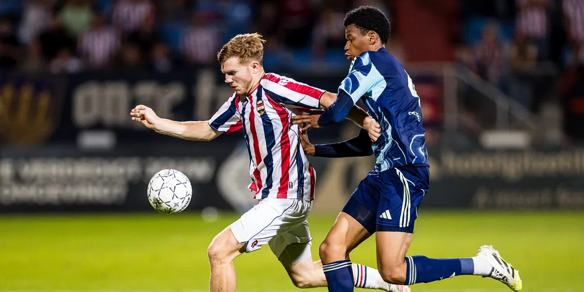 Debutant maakt enorme indruk bij Jong Ajax: 'Was ik erg van onder de indruk'