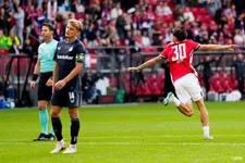 Thumbnail for article: Spektakel in Alkmaar: AZ pakt door penalty in extremis punt tegen Feyenoord