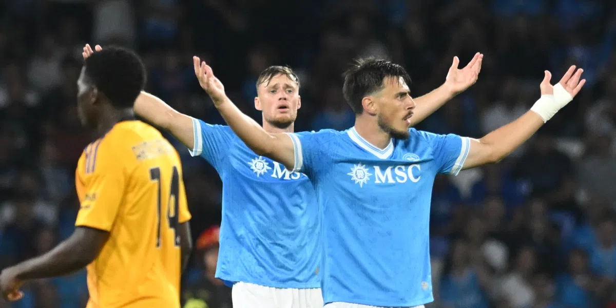 Napoli blijft winnen en boekt nipte overwinning ondanks negatieve hoofdrol Beukema