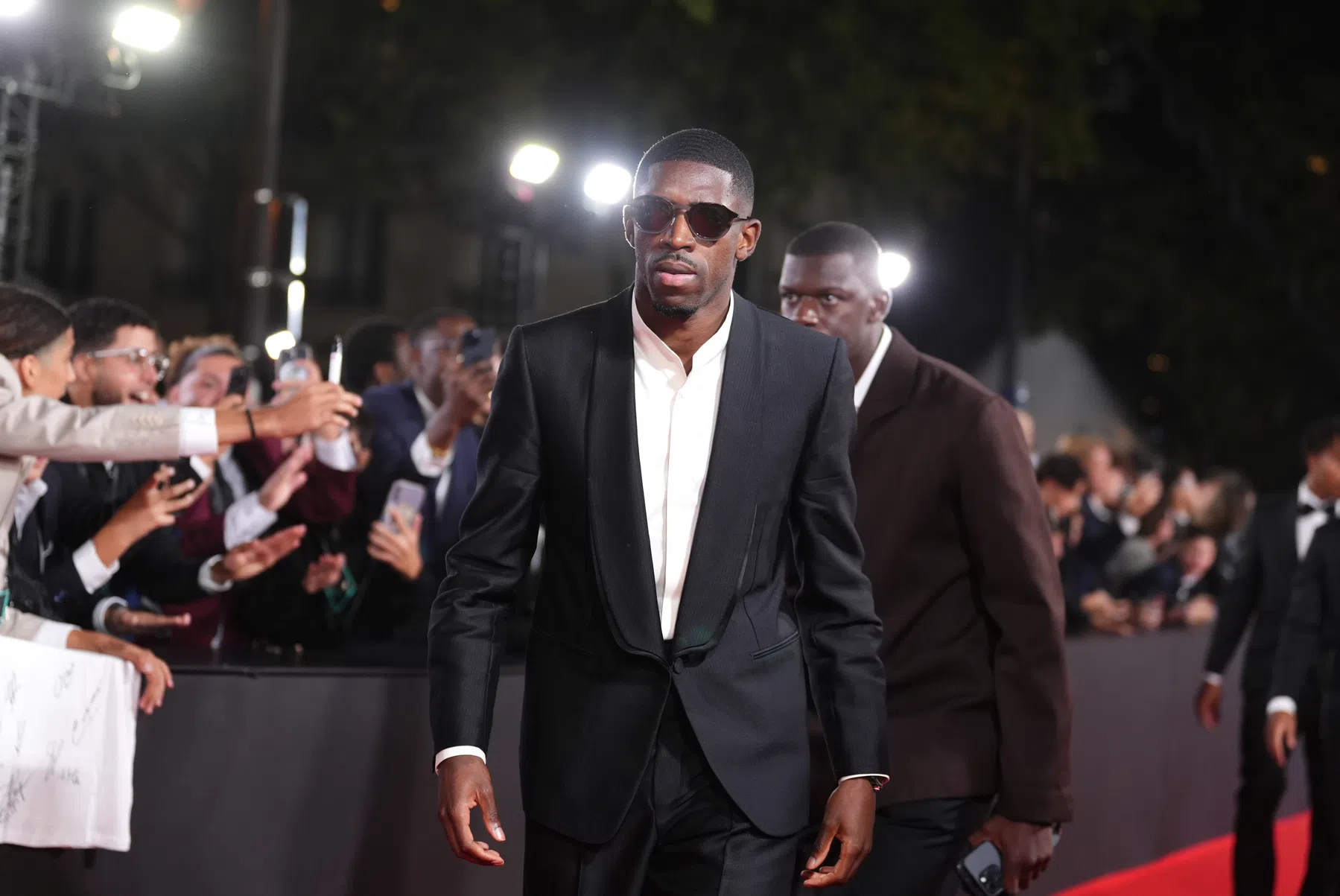 Ousmane Dembélé breekt tijdens zijn speech: 'We hebben dit samen gedaan'