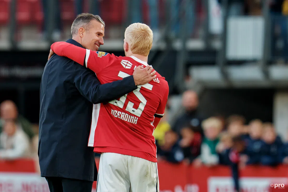 'Teleurstelling voor groeiend Feyenoord tegen AZ, Valente andermaal de beste'
