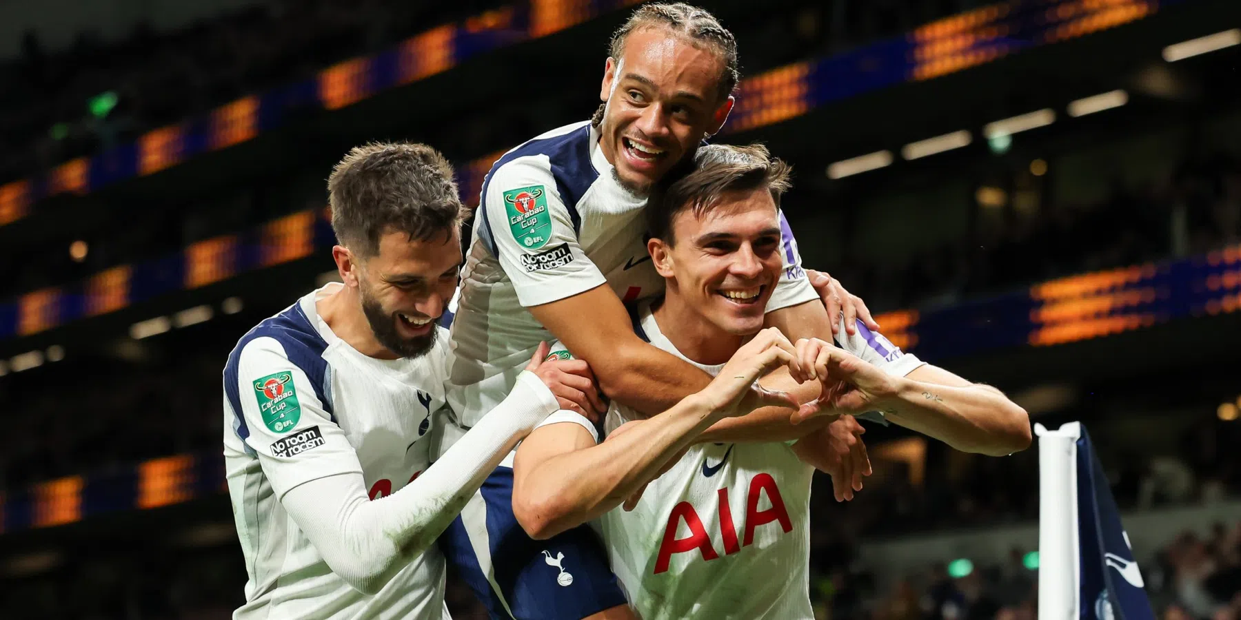 Engelse pers niet onder de indruk van Simons bij Spurs