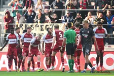 Thumbnail for article: SV Zulte Waregem doet uitstekende zaken in JPL en verslaat Royal Antwerp FC 