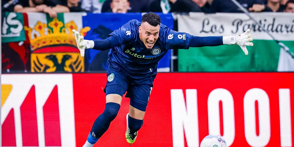 Vaessen slaat terug naar Feyenoord en Van Persie: 'Zo werkt het niet natuurlijk'