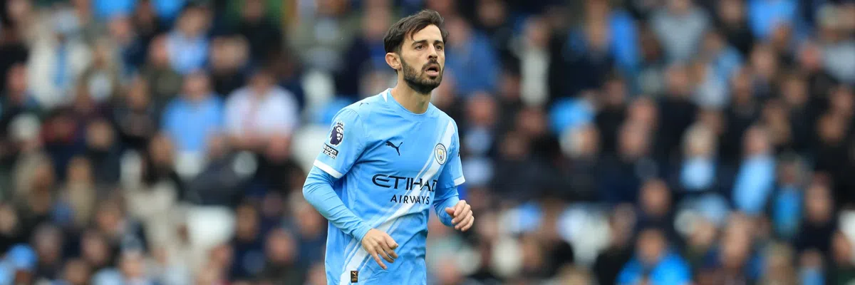 Saudische clubs zitten achter Silva aan, Portugees overweegt stap