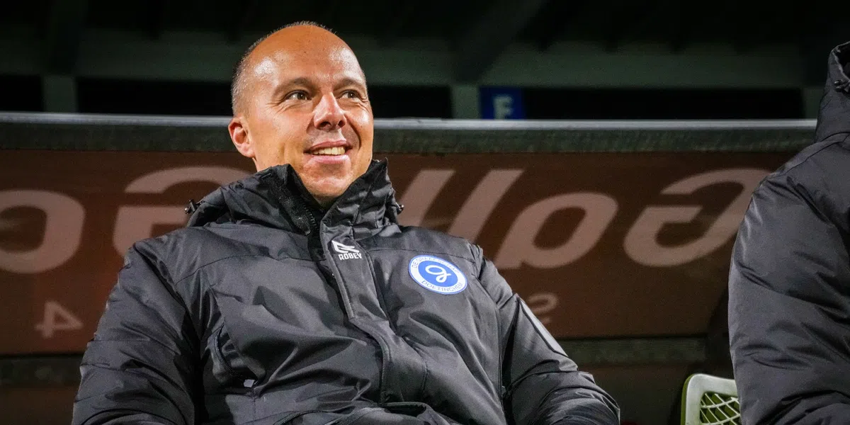 Ajax 'stalkt' beoogde versterking: 'Beste Thomas, blijf weg uit die slangenkuil'