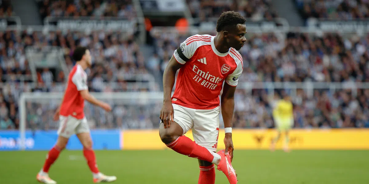 Woede bij Arsenal ondanks late zege: 'Dit soort dingen zijn altijd tegen ons'