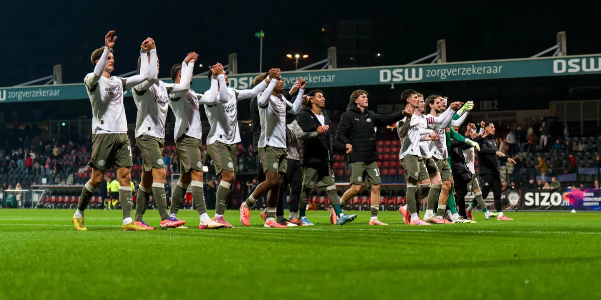 PSV en Ajax horen bij fitste zes ploegen in Europa: Farioli en Porto bijna op één