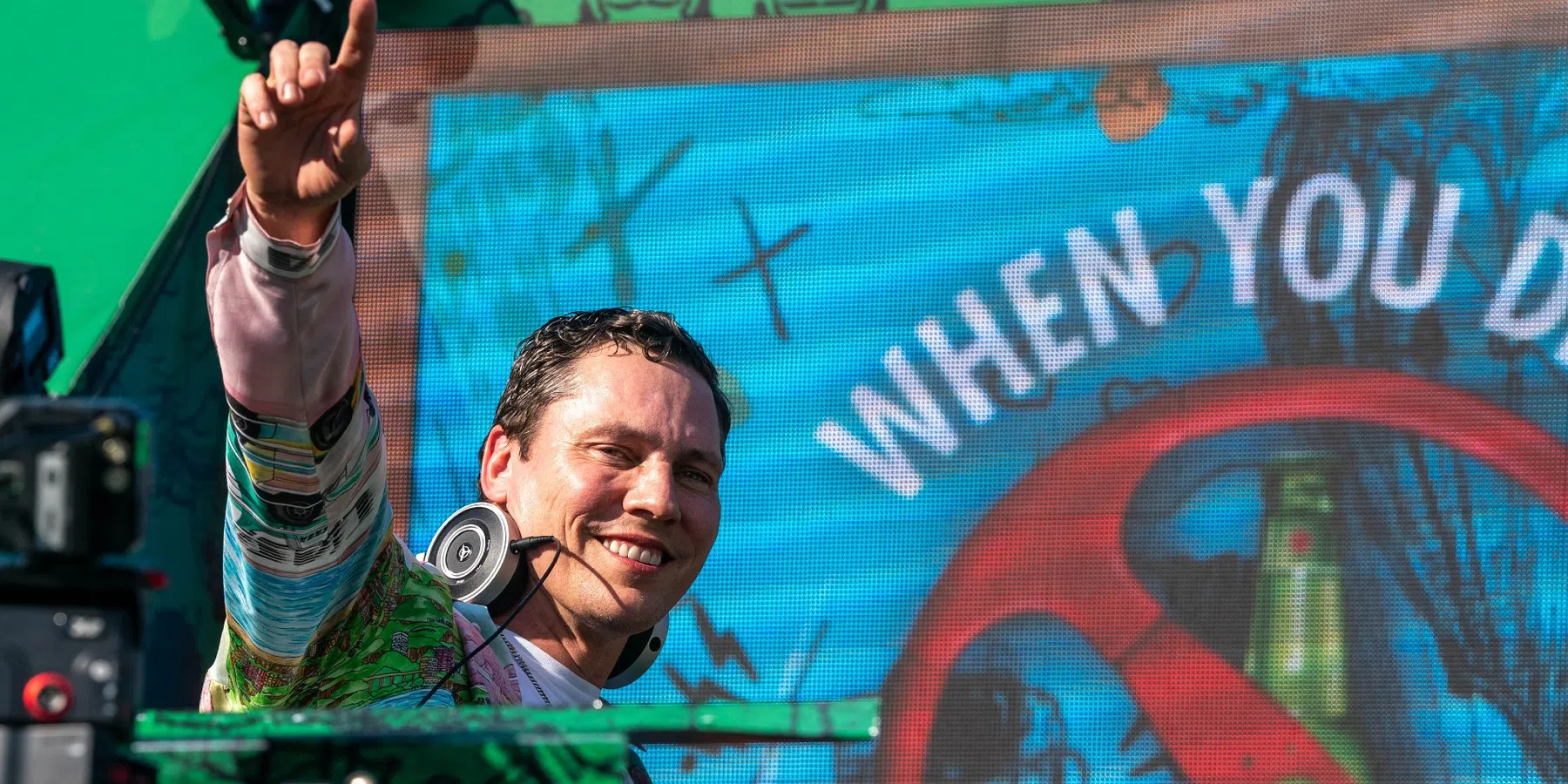 Tiesto opent duel tussen NAC en Groningen
