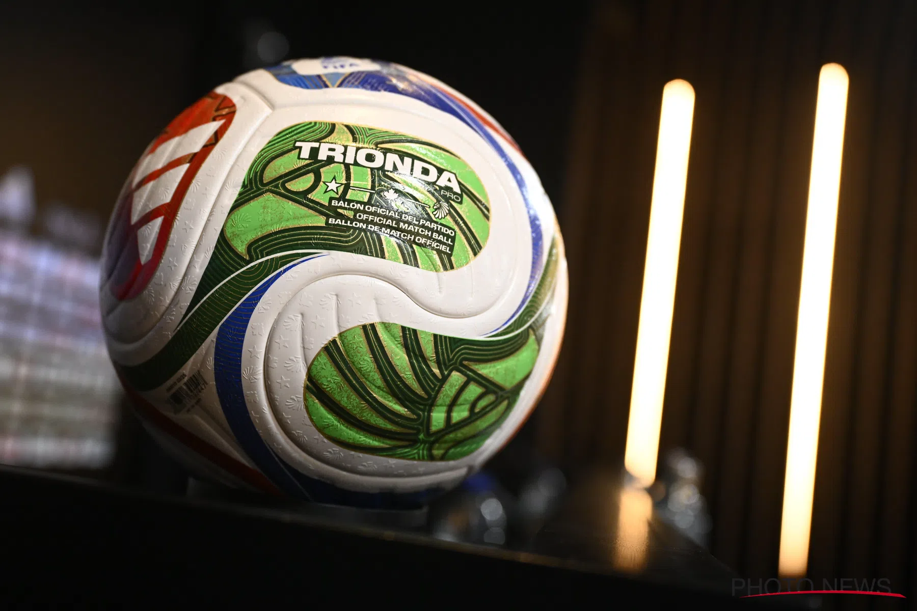 Met welke bal wordt er gespeeld op het WK?