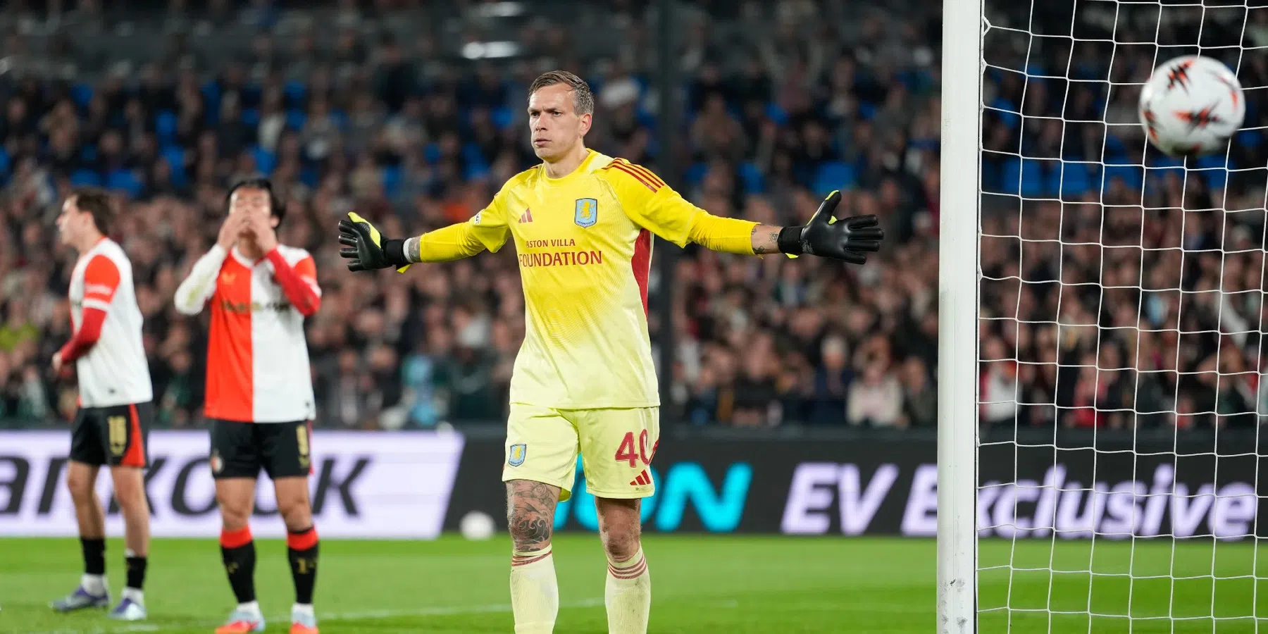 Feyenoord sprak met Aston Villa-uitblinker Bizot