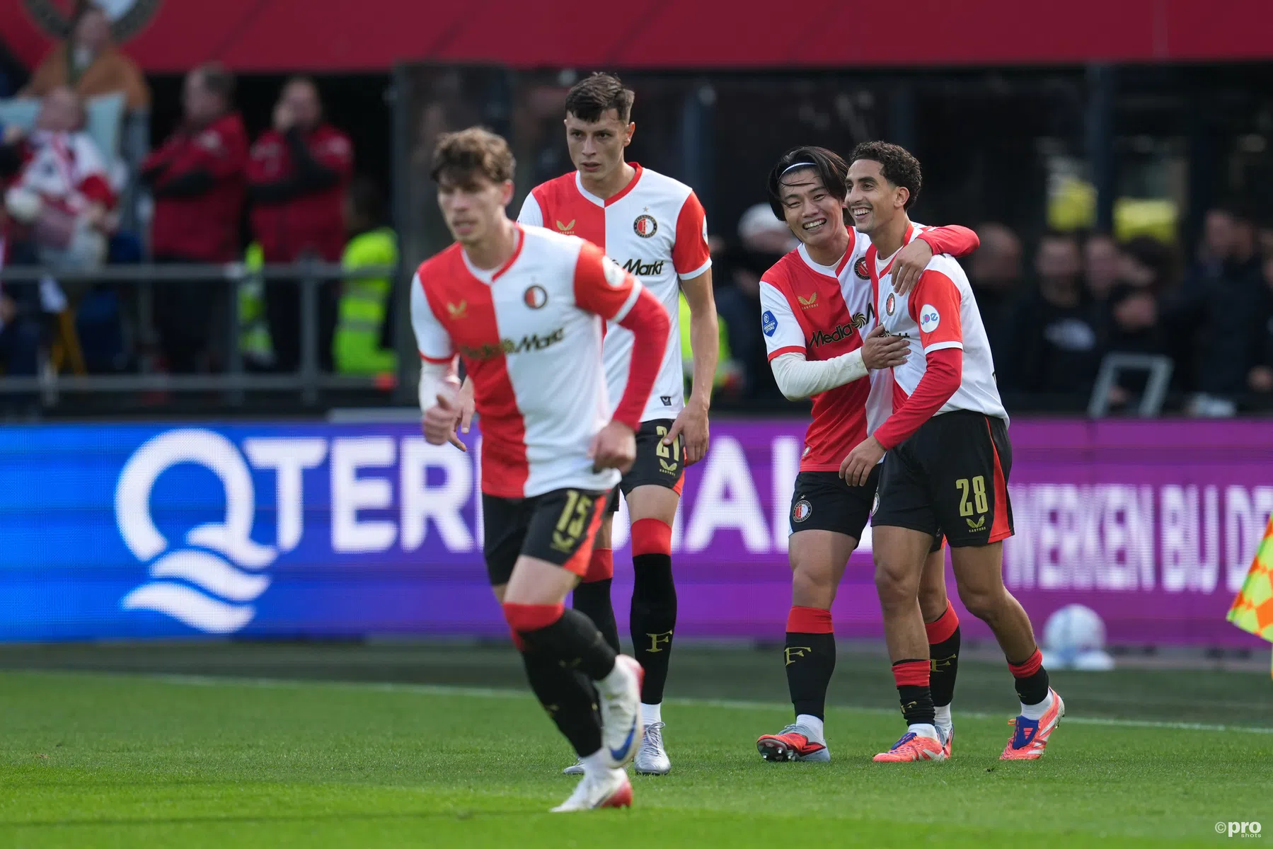 Anco Jansen over Ayase Ueda bij Feyenoord