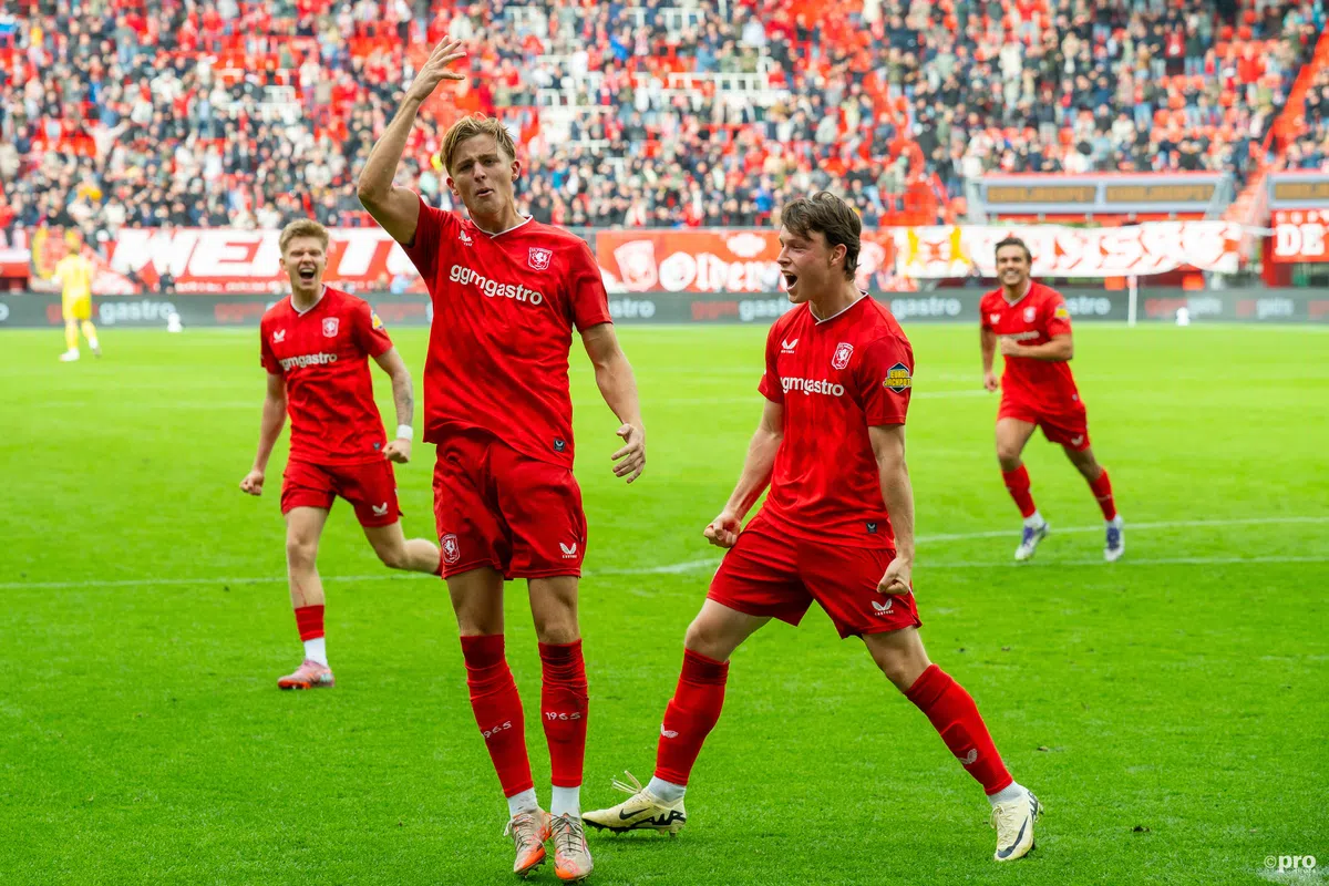 FC Twente wint derby tegen Heracles en wint derde duel op rij onder Van den Brom