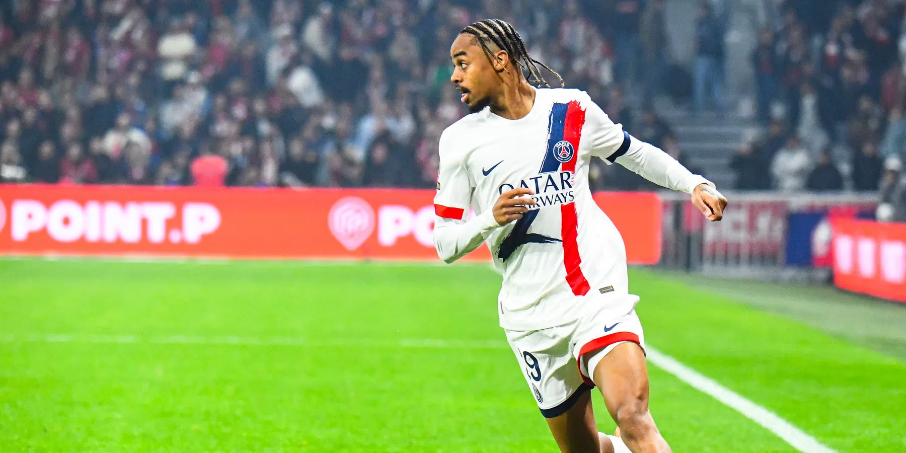 PSG en Franse bond tegenover elkaar na blessure Barcola