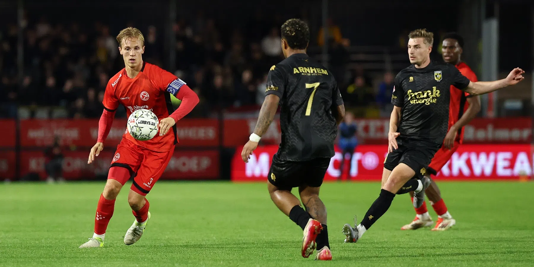 Vitesse speelt gelijk bij Almere City