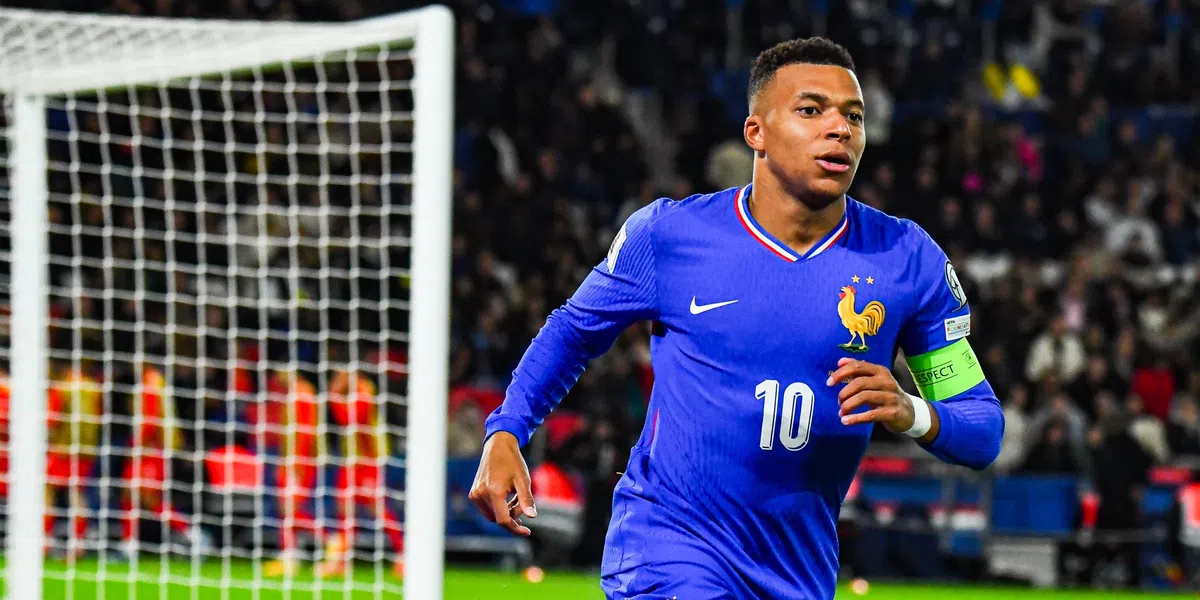 Groot eerbetoon voor slachtoffers van aanslagen Parijs voor Franse interland