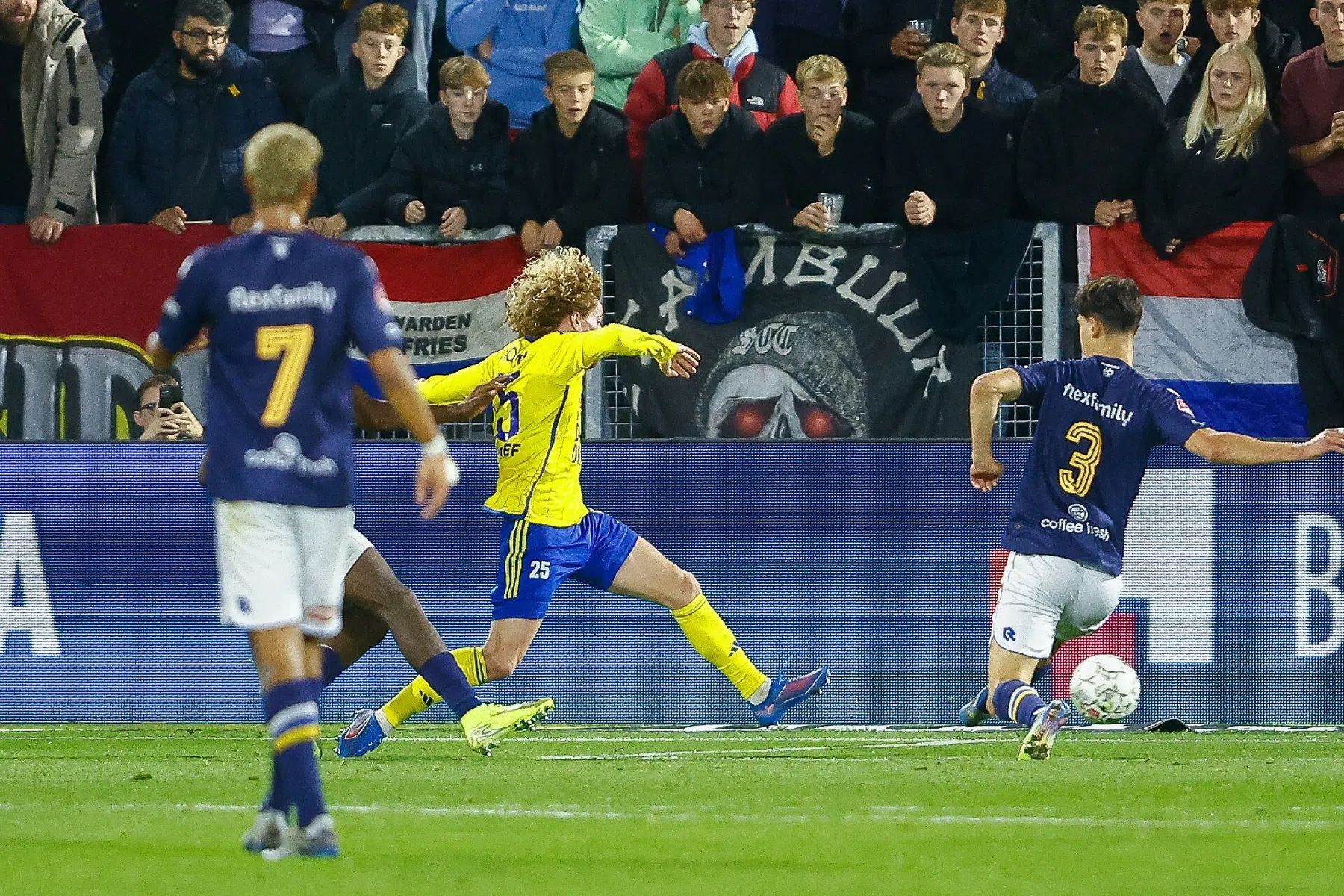 Cambuur weer even bovenaan na overwinning tegen De Graafschap