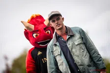 Thumbnail for article: Goed nieuws voor Garcia: De Ketelaere opnieuw fit voor cruciale clash tegen Wales