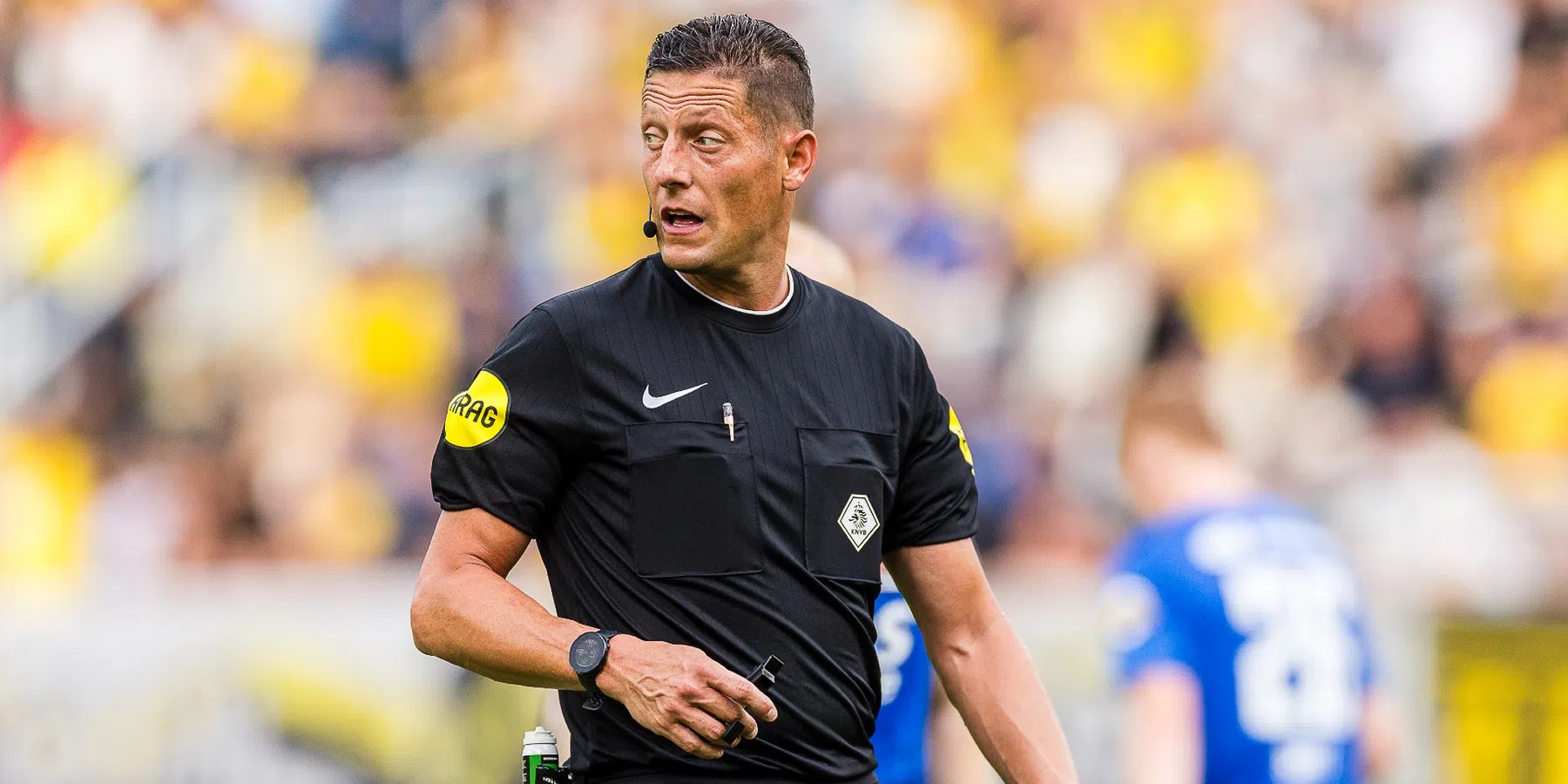 Manschot fluit Ajax - AZ