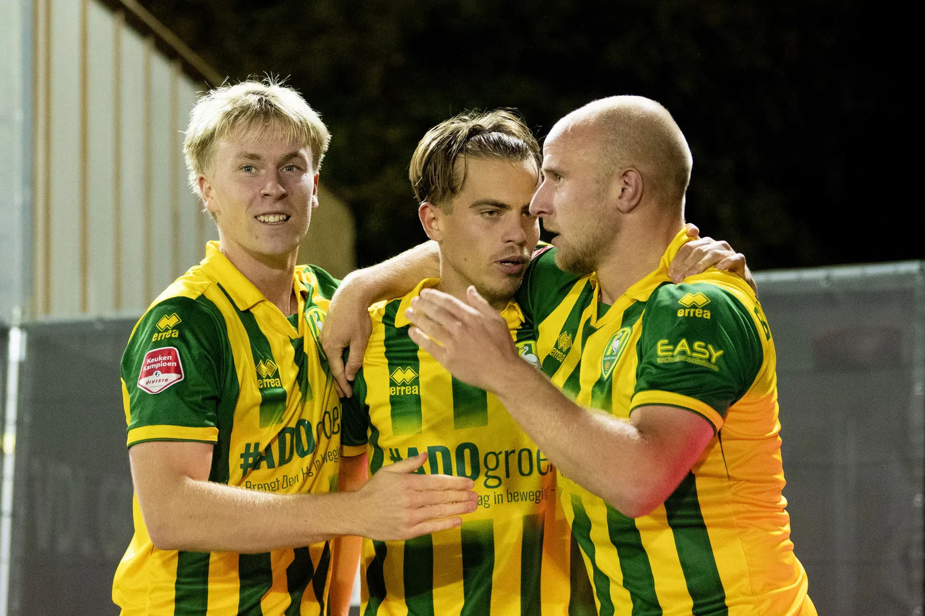 Koploper ADO Den Haag bindt ook Jong PSV aan de zegekar, Willem II hard onderuit