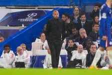 Thumbnail for article: Heitinga reageert op roep Ajax-fans om ontslag: 'Ik snap de emoties'