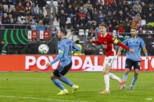 Thumbnail for article: De Boer: 'Ons toptalent Kees Smit grossiert in balverlies, hij heeft het niet'