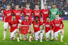 Thumbnail for article: AZ op rapport: Mijnans pakt de hoofdrol, studententien voor Smit