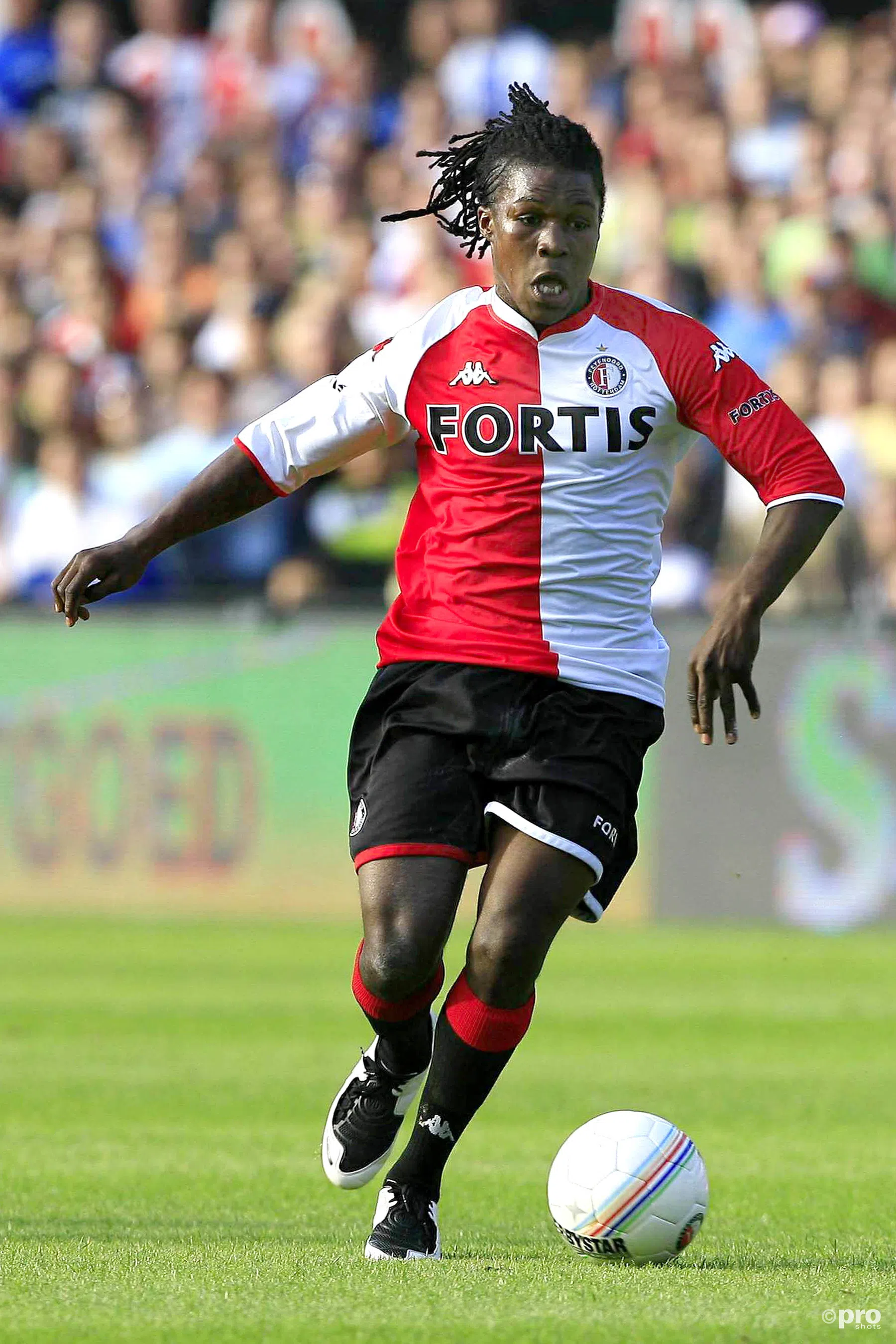 Feyenoord-fans steken Royston Drenthe hart onder de riem