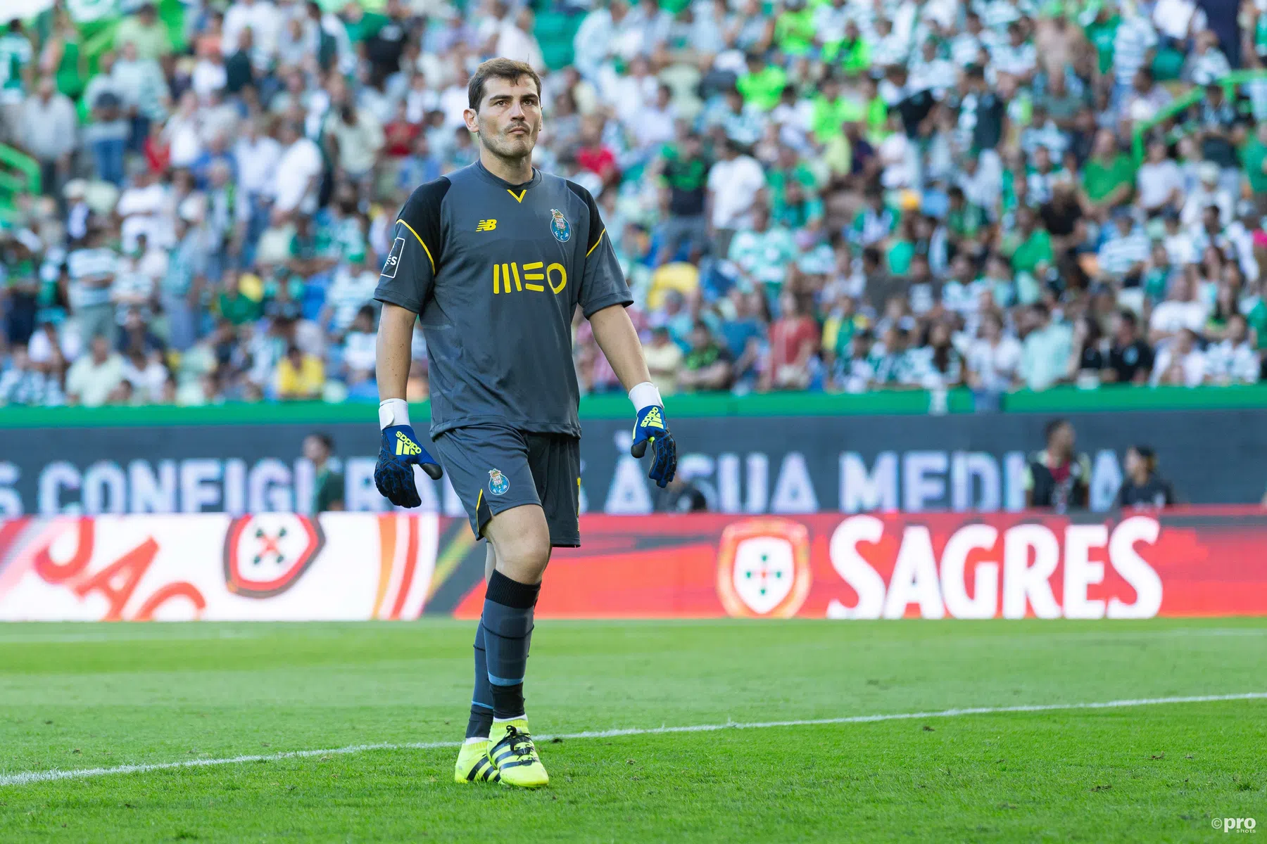Schoonmaakster besteelt ex-keeper Casillas door luxe horloges te vervangen
